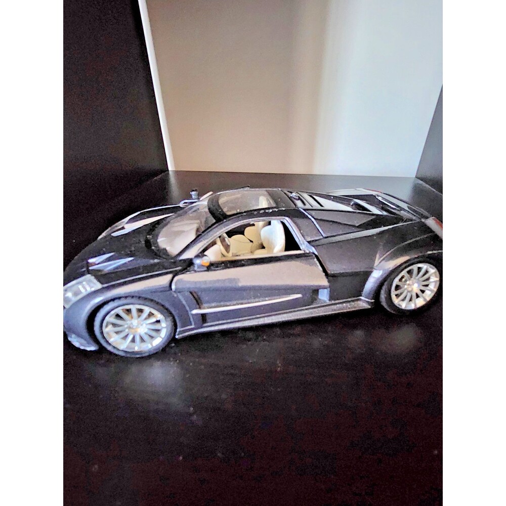 2005 Chrysler ME Four Twelve - Maisto 1:24 Diecast Toy Vehicle Charcoal Grey